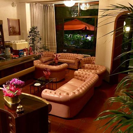 Meuble Lariana Hotel Bellaria – Igea Marina Kültér fotó