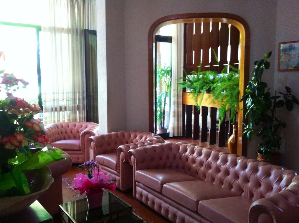 Meuble Lariana Hotel Bellaria – Igea Marina Kültér fotó