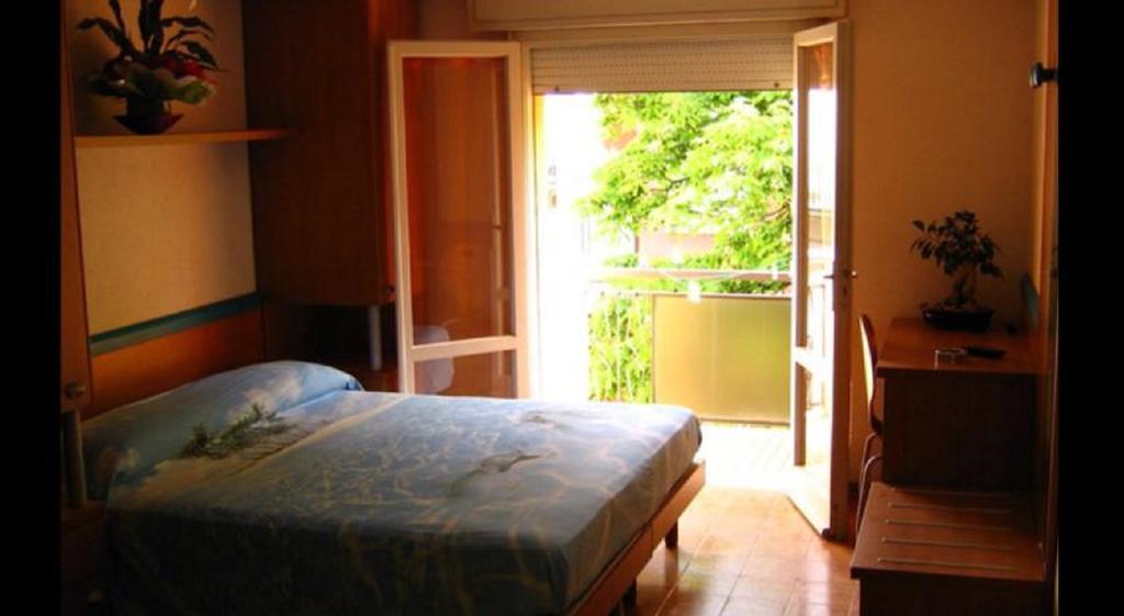 Meuble Lariana Hotel Bellaria – Igea Marina Kültér fotó